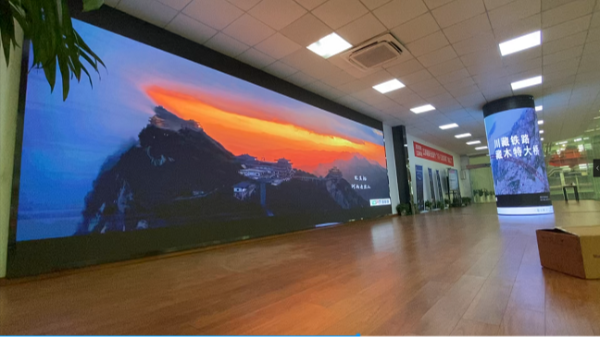 SG·亚洲胜游柔性LED显示屏成功助力南钢智能工厂